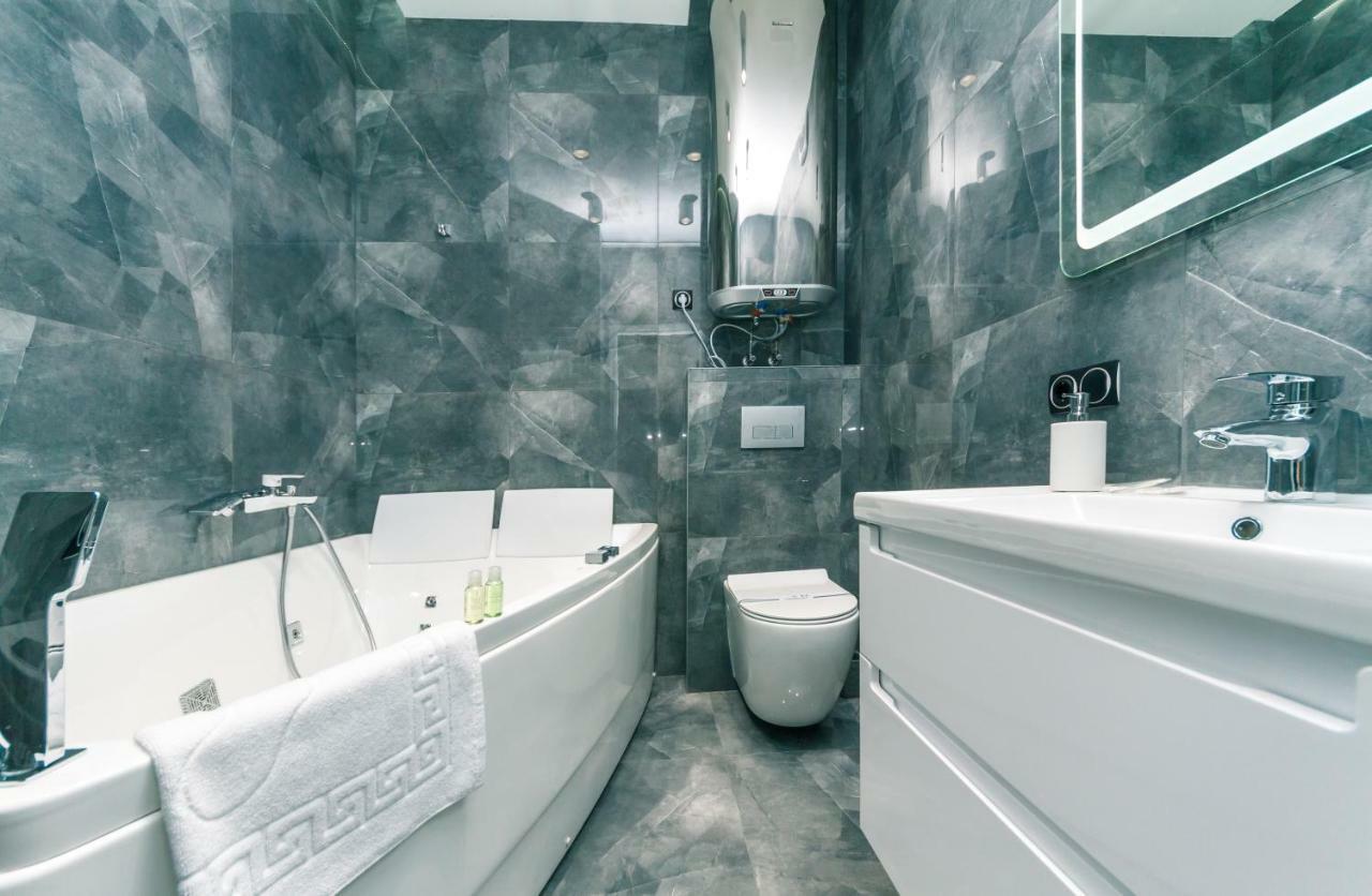 Luxury Apartments Киев Экстерьер фото